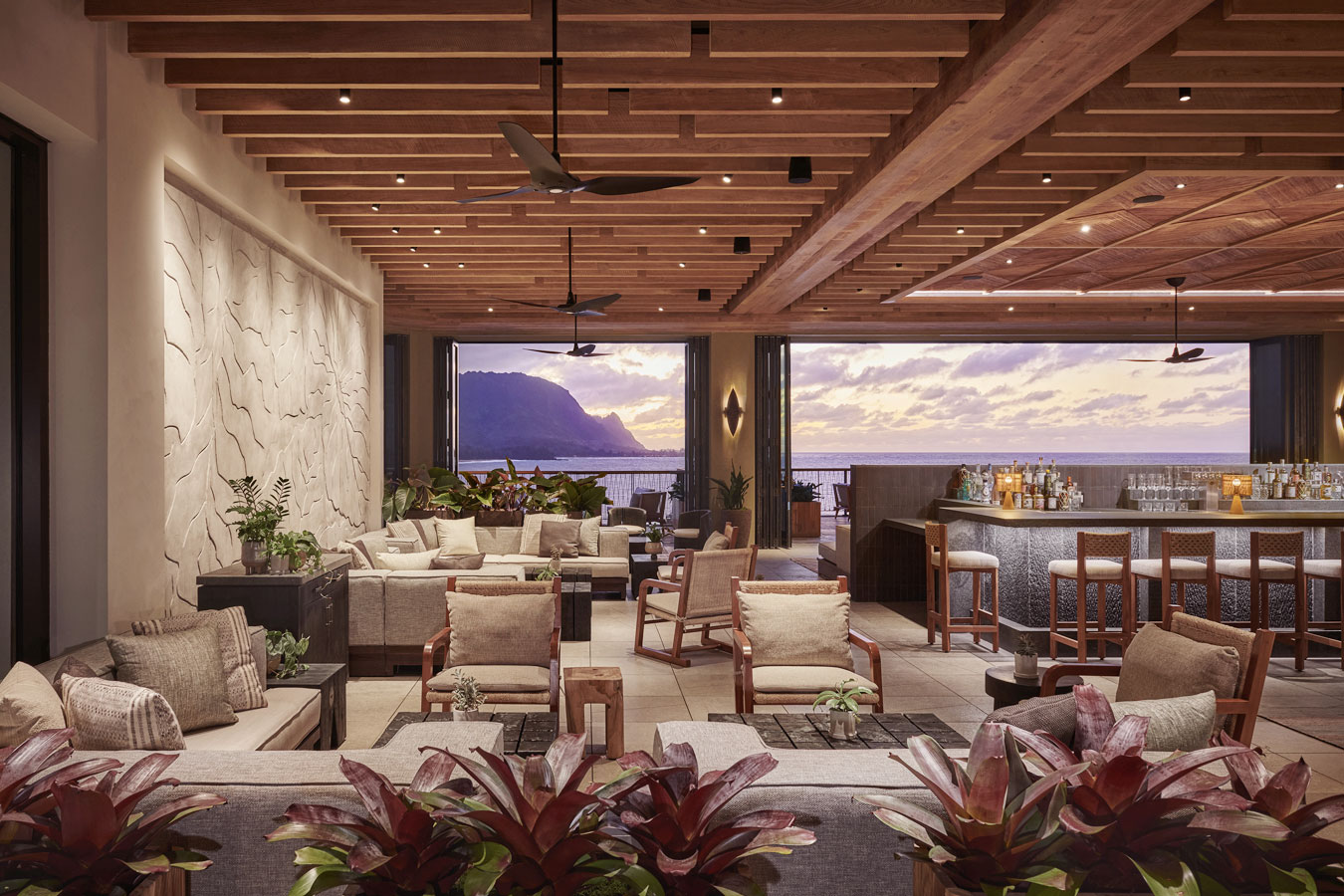 1 Hotel Hanalei Bay Opens After $300M Overhaul